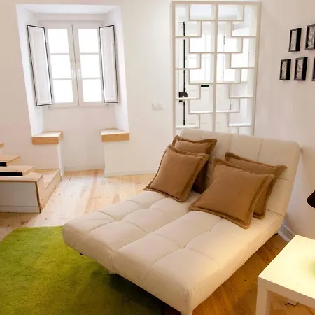 Your Home In Mouraria Castle And Music