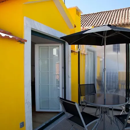 Your Home In Mouraria Castle And Music Лісабон