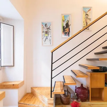 Your Home In Mouraria Castle And Music