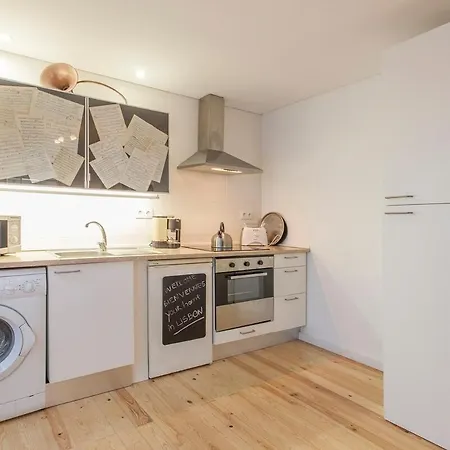 Your Home In Mouraria Castle And Music * Лісабон