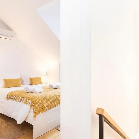 Your Home In Mouraria Castle And Music *