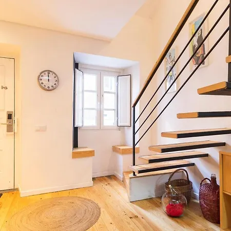 Your Home In Mouraria Castle And Music