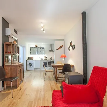 Your Home In Mouraria Castle And Music