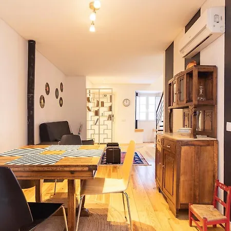 Апартаменти Your Home In Mouraria Castle And Music Лісабон