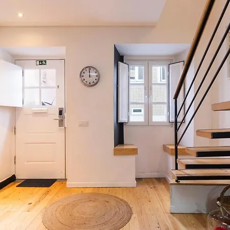 Апартаменти Your Home In Mouraria Castle And Music