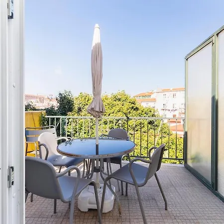 Апартаменти Your Home In Mouraria Castle And Music *