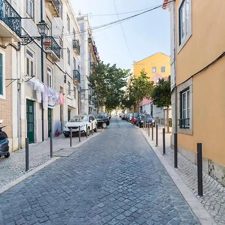 Апартаменти Your Home In Mouraria Castle And Music