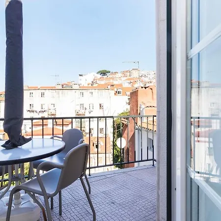 Апартаменти Your Home In Mouraria Castle And Music *