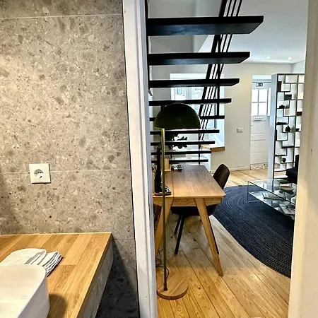 Your Home In Mouraria Castle And Music