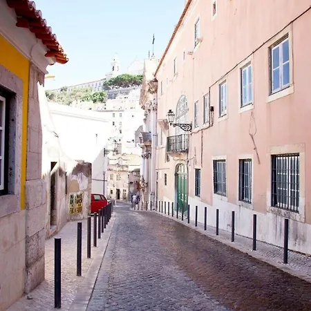 Апартаменти Your Home In Mouraria Castle And Music *