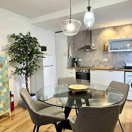 Your Home In Mouraria Castle And Music *