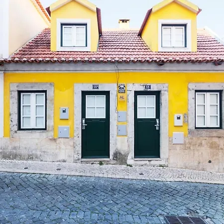 Your Home In Mouraria Castle And Music Лісабон