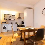 Your In Mouraria Castle And Music Apartamento *