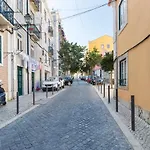 Apartamento Your In Mouraria Castle And Music