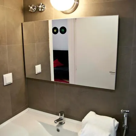 Your Home In Mouraria Castle And Music