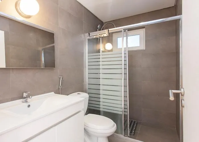 Your In Mouraria Castle And Music