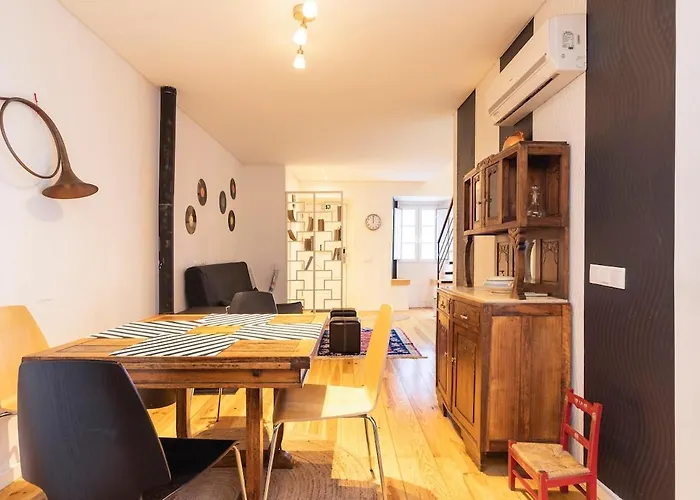 アパート Your In Mouraria Castle And Music リスボン