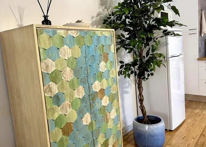 Your In Mouraria Castle And Music * リスボン