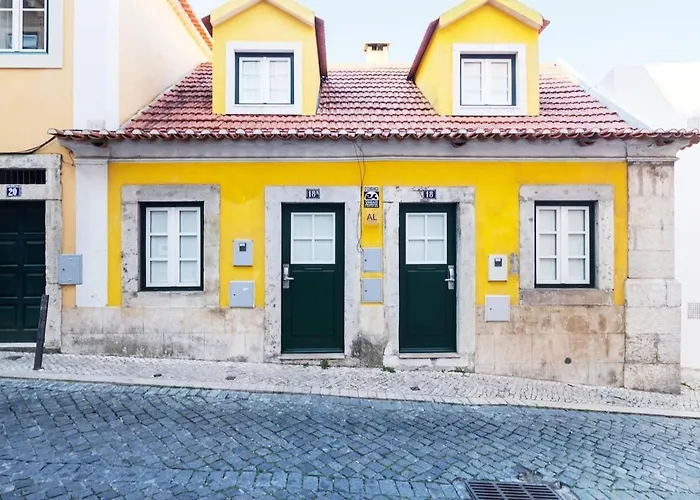 Your In Mouraria Castle And Music リスボン