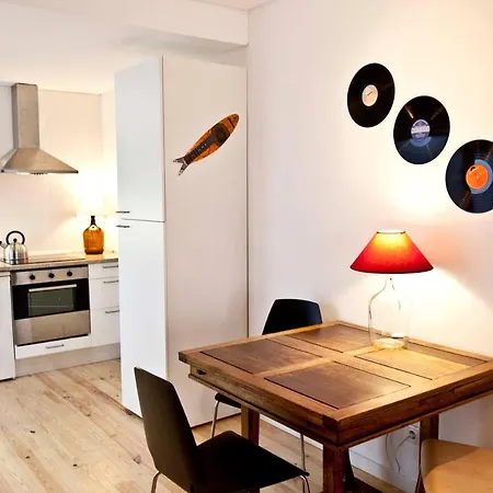 Your Home In Mouraria Castle And Music * Lisboa